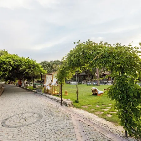 Hotel Aral Tatil Ciftligi 4*